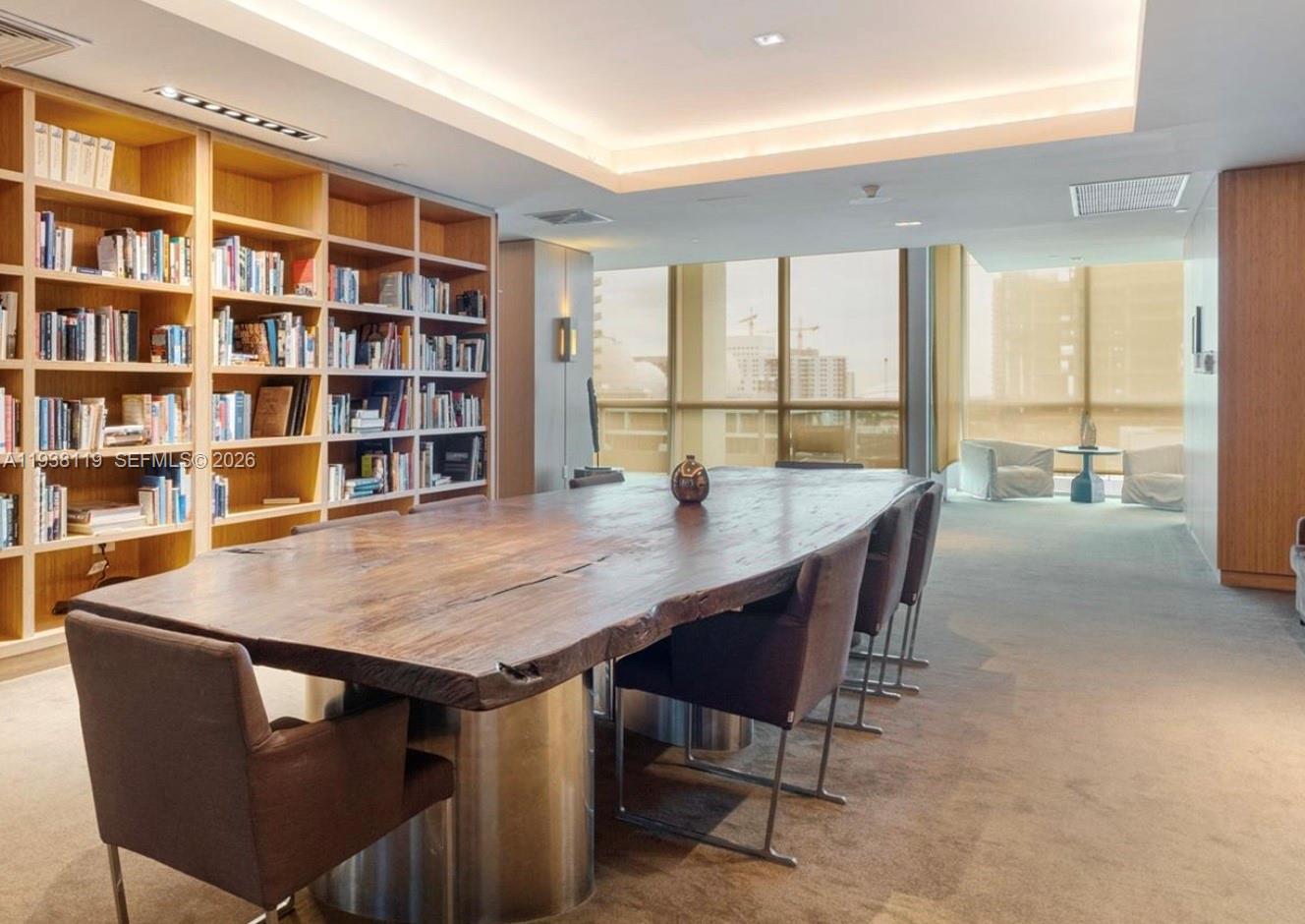 900 Biscayne Blvd #4203, Miami FL 33132