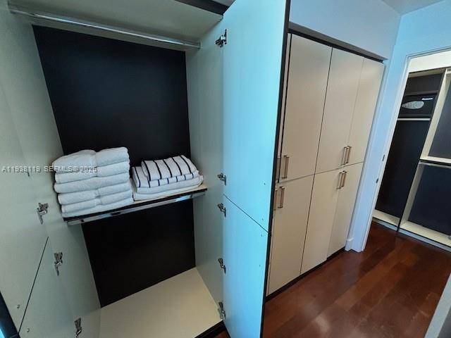 900 Biscayne Blvd #4203, Miami FL 33132