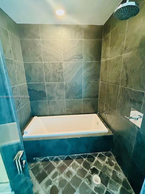 900 Biscayne Blvd #4203, Miami FL 33132