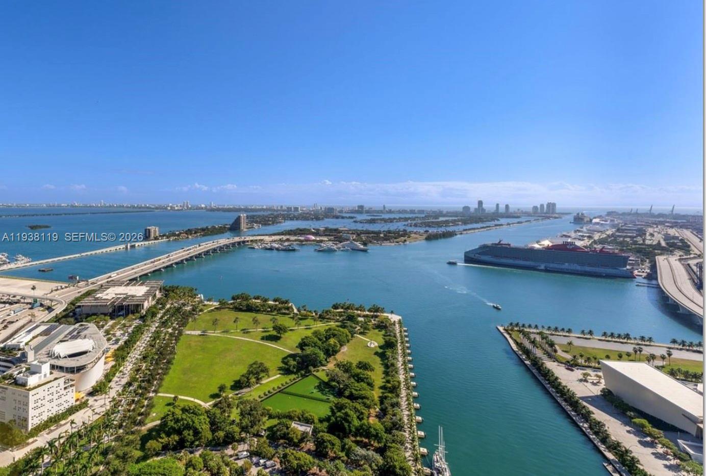900 Biscayne Blvd #4203, Miami FL 33132