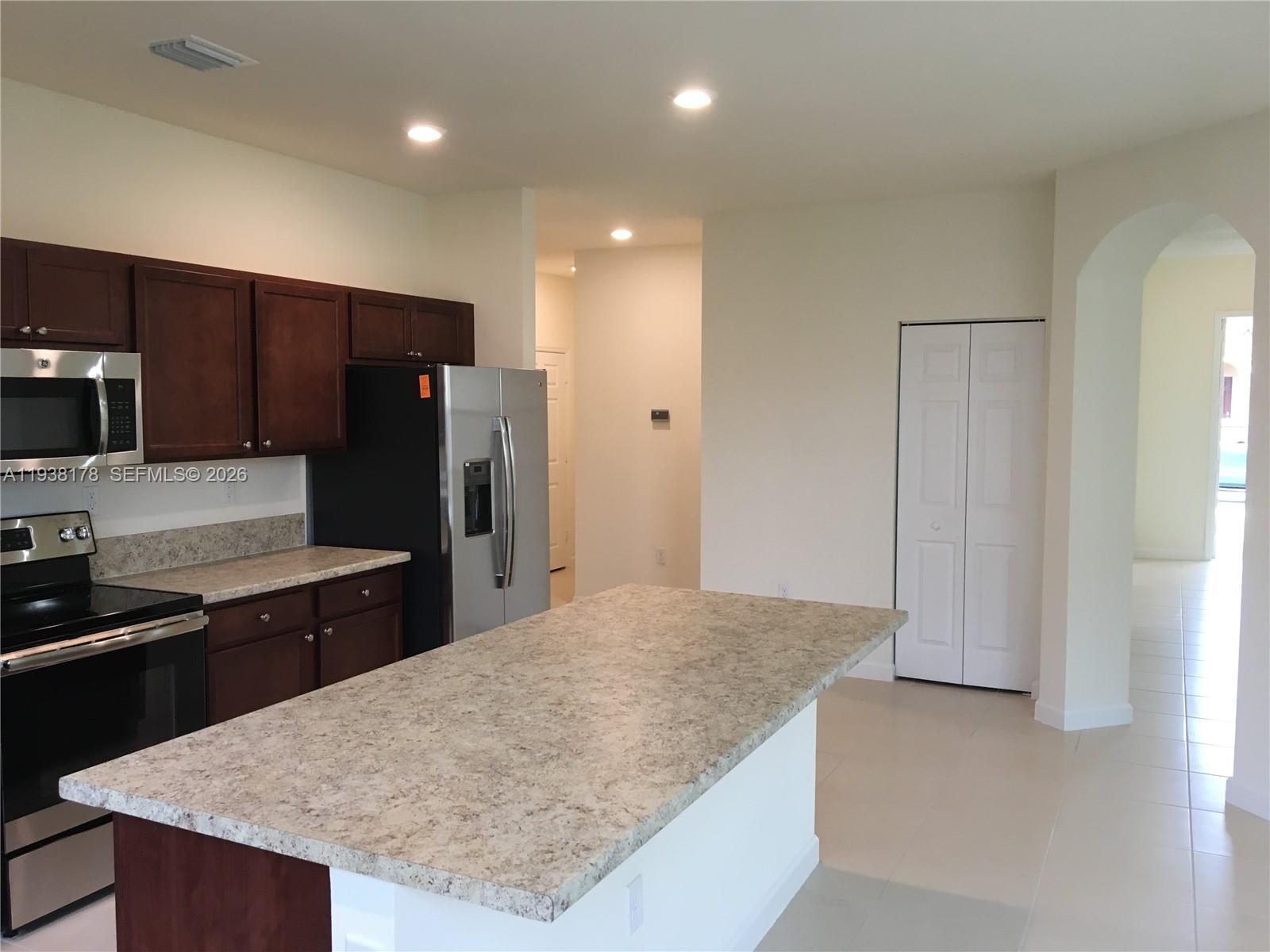 191 SE 35 TH AV., Homestead FL 33033