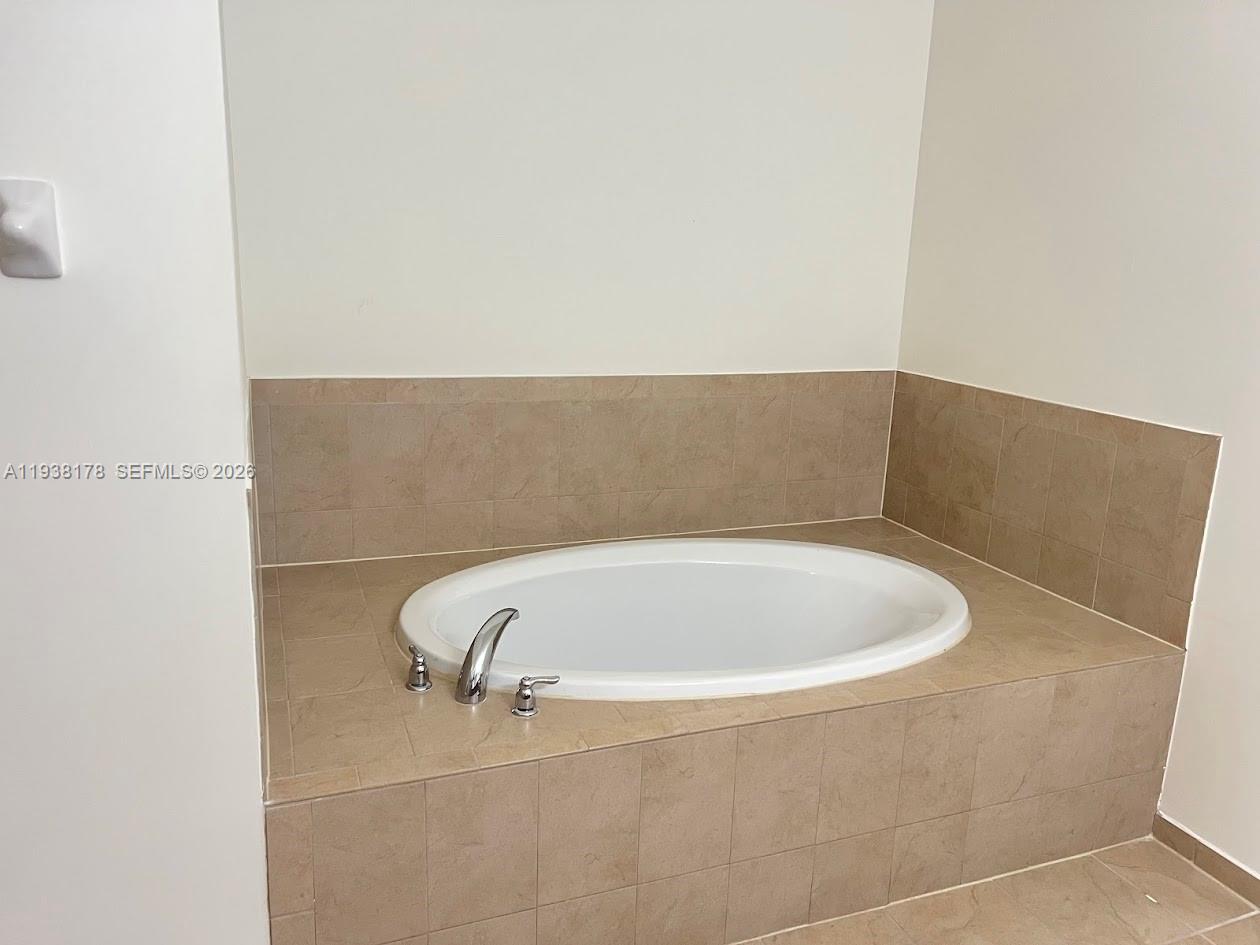 191 SE 35 TH AV., Homestead FL 33033