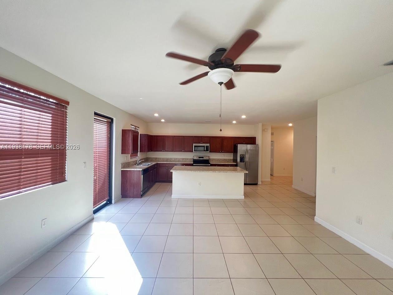 191 SE 35 TH AV., Homestead FL 33033