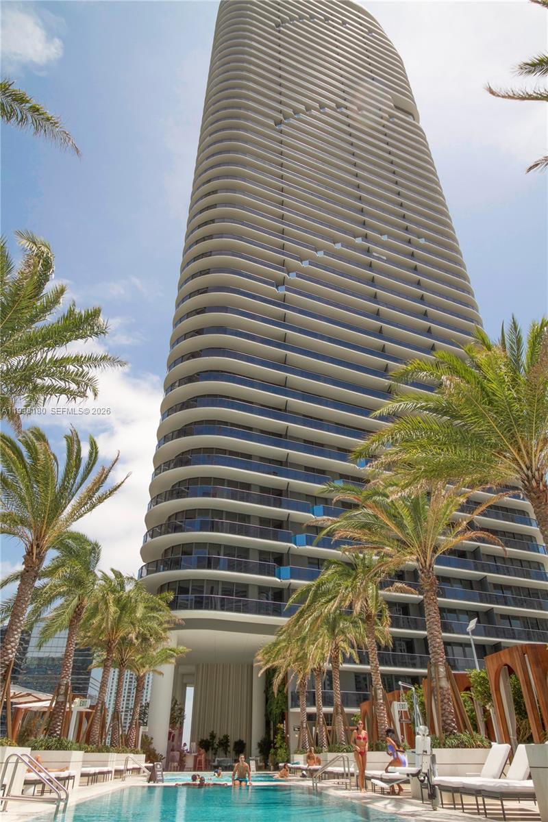 801 S Miami Ave #5410, Miami FL 33130