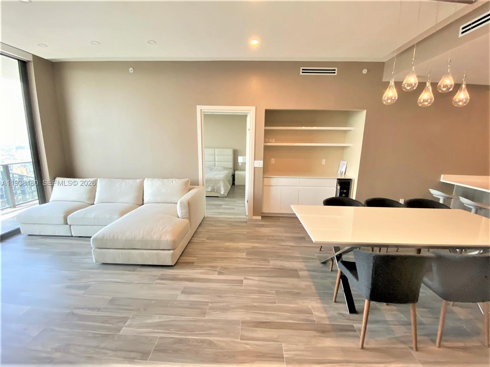 801 S Miami Ave #5410, Miami FL 33130