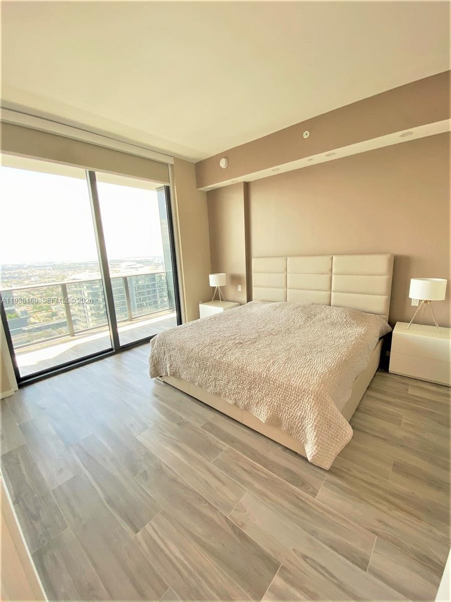 801 S Miami Ave #5410, Miami FL 33130