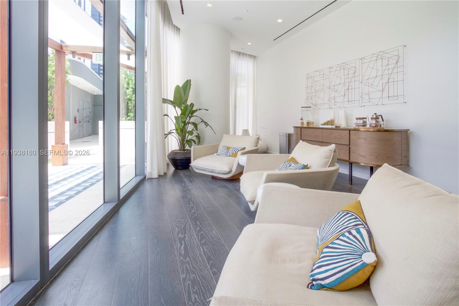 801 S Miami Ave #5410, Miami FL 33130