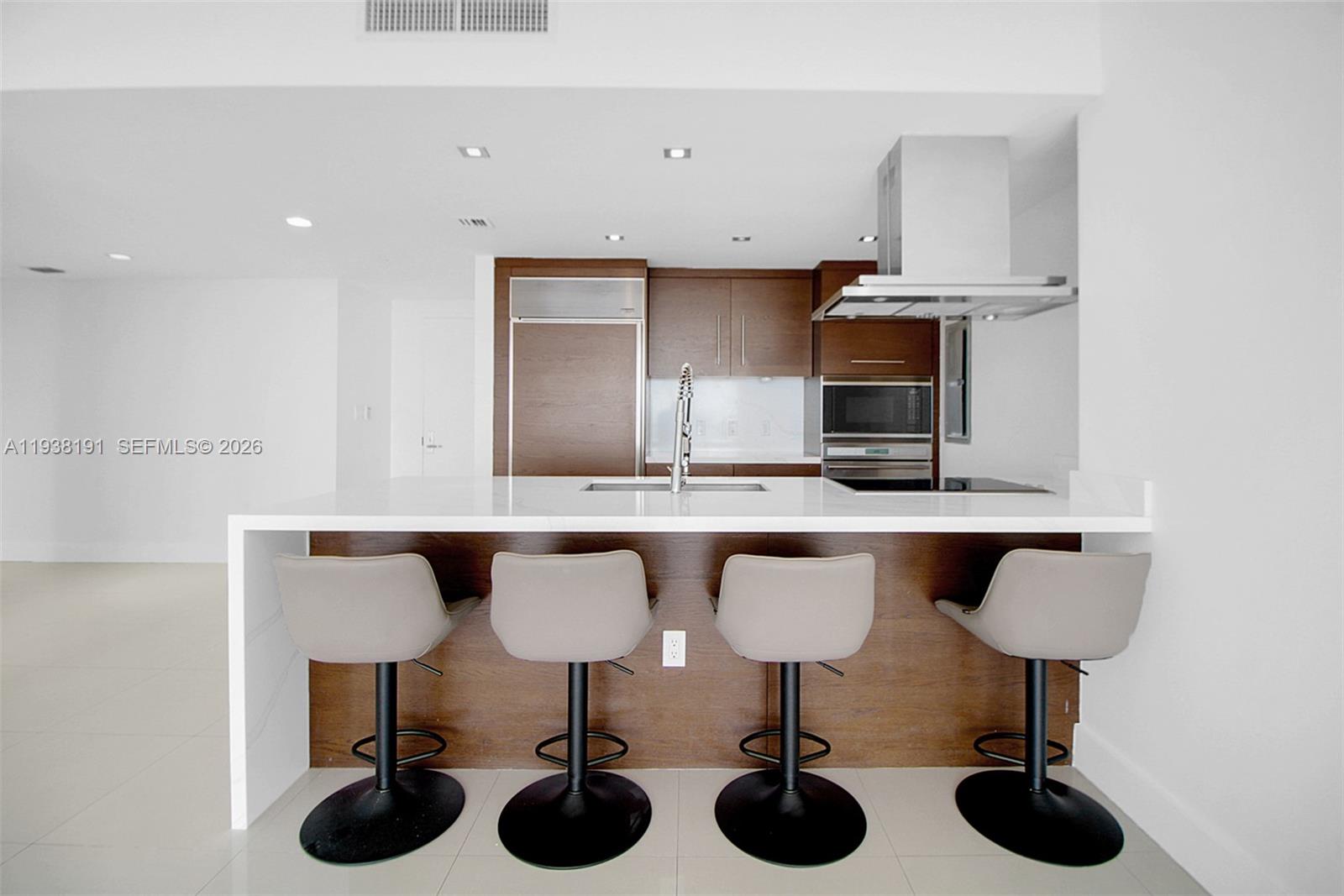 495 Brickell Ave #4605, Miami FL 33131