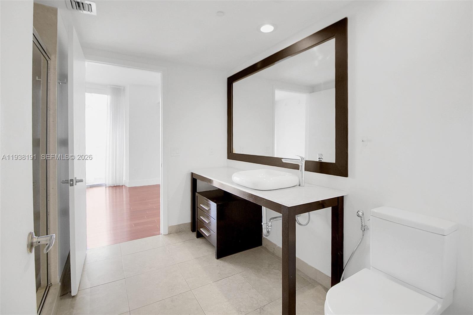 495 Brickell Ave #4605, Miami FL 33131