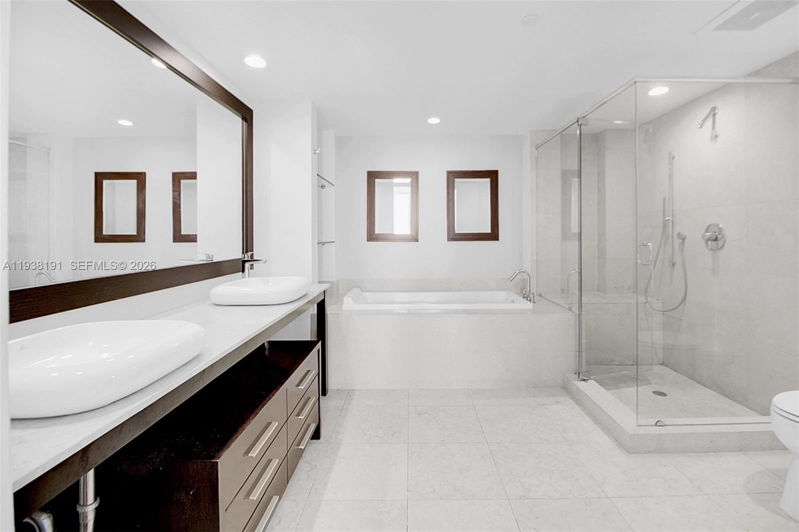 495 Brickell Ave #4605, Miami FL 33131