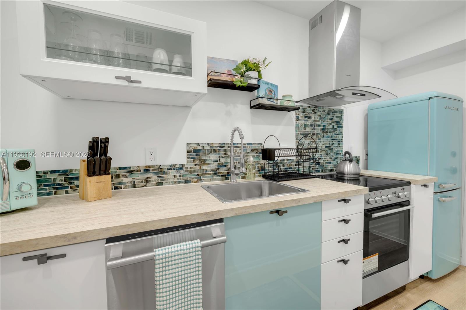1200 West Ave #811, Miami Beach FL 33139