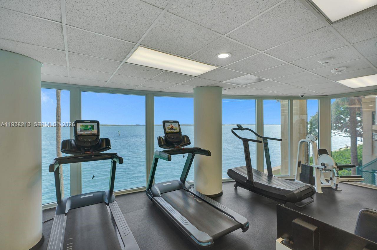 770 SE Claughton Island Dr #813, Miami FL 33131