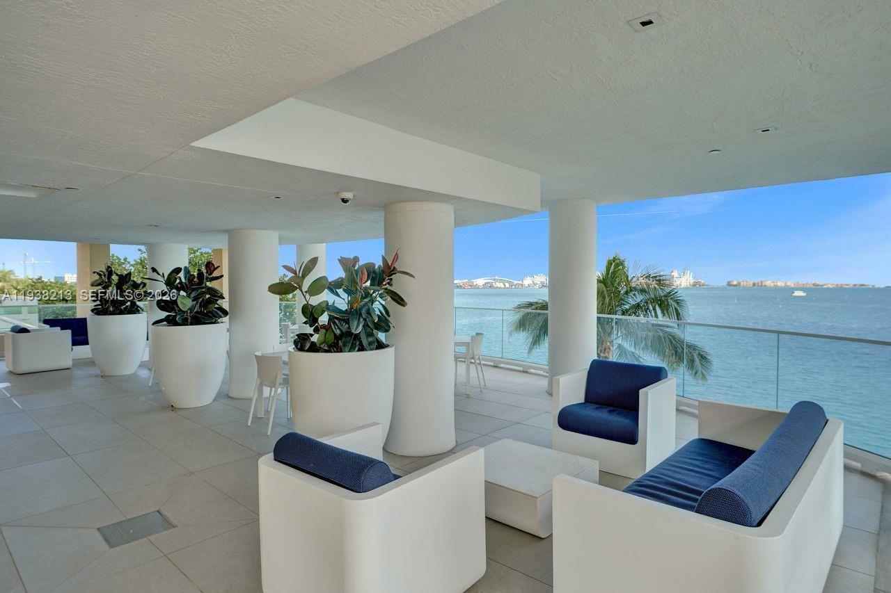 770 SE Claughton Island Dr #813, Miami FL 33131