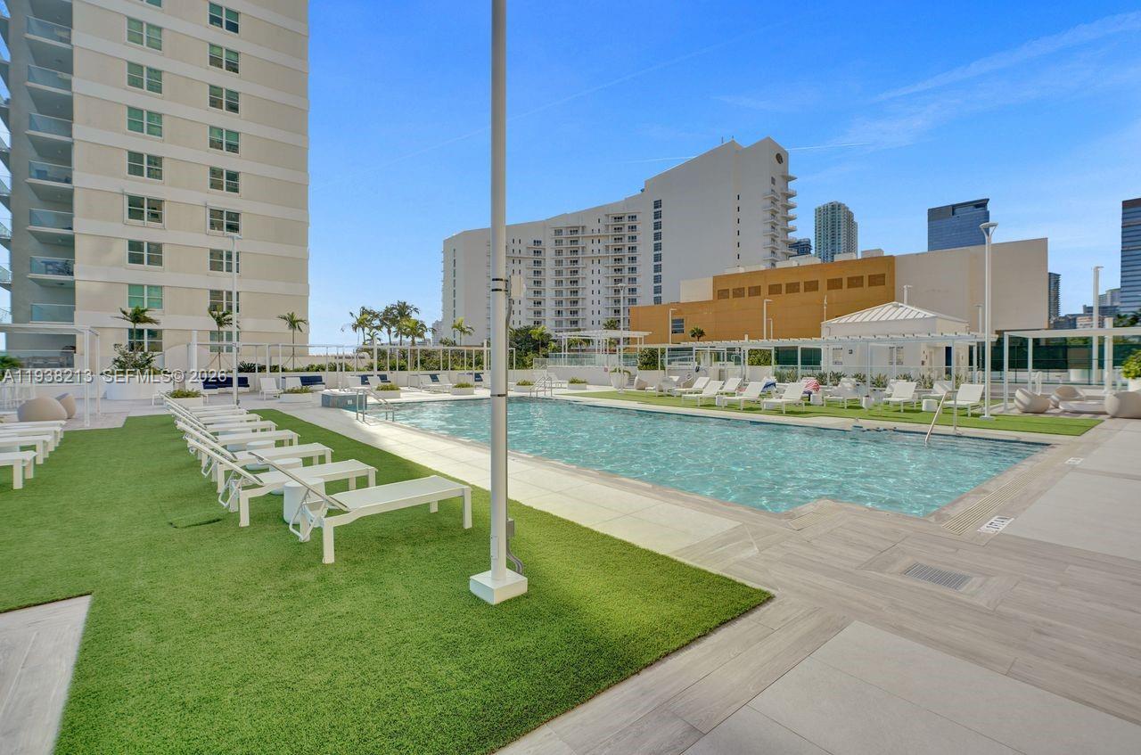 770 SE Claughton Island Dr #813, Miami FL 33131