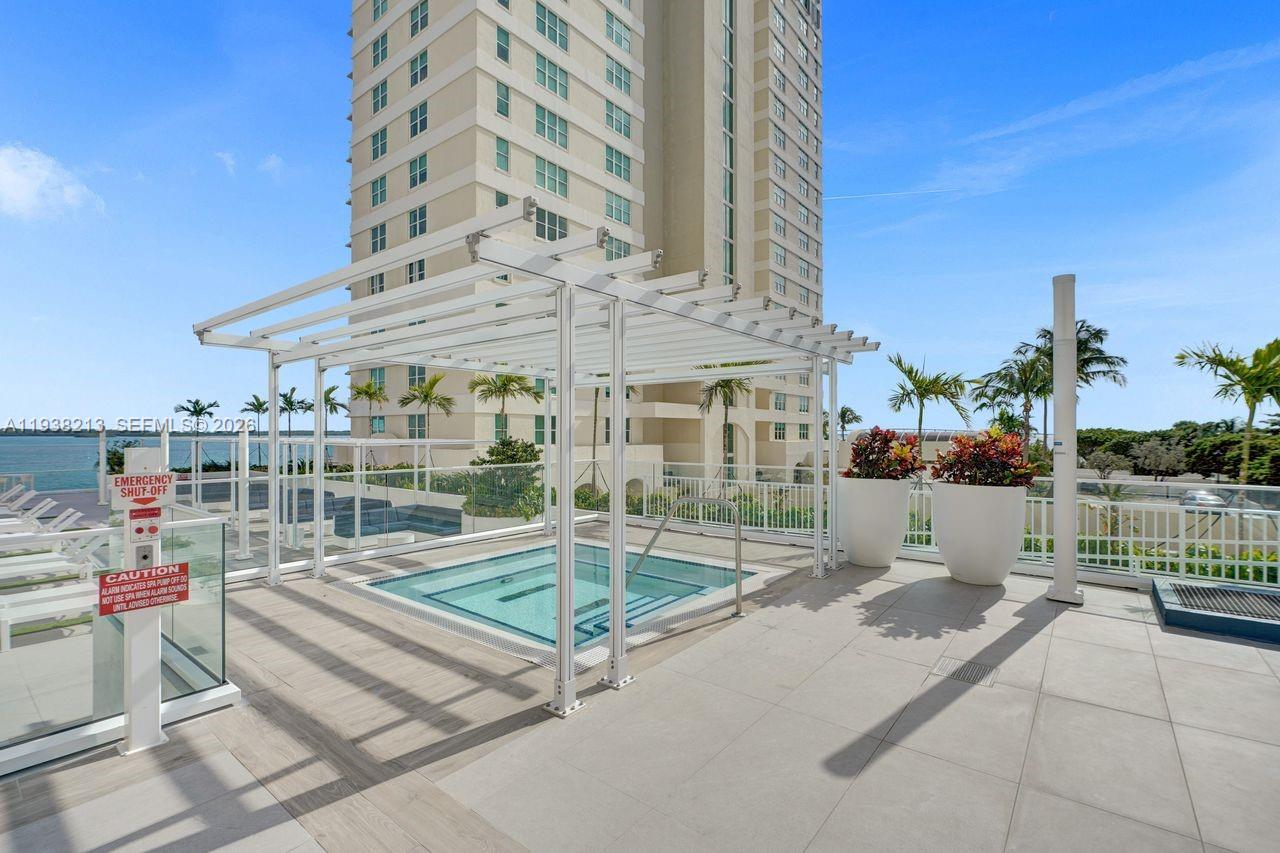 770 SE Claughton Island Dr #813, Miami FL 33131