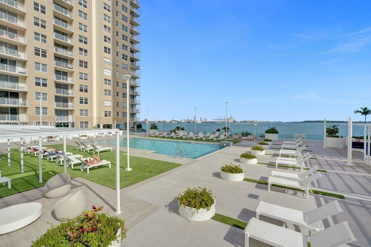 770 SE Claughton Island Dr #813, Miami FL 33131