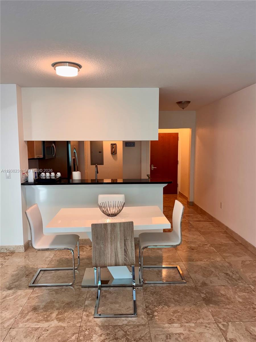 31 SE 5th St #2710, Miami FL 33131