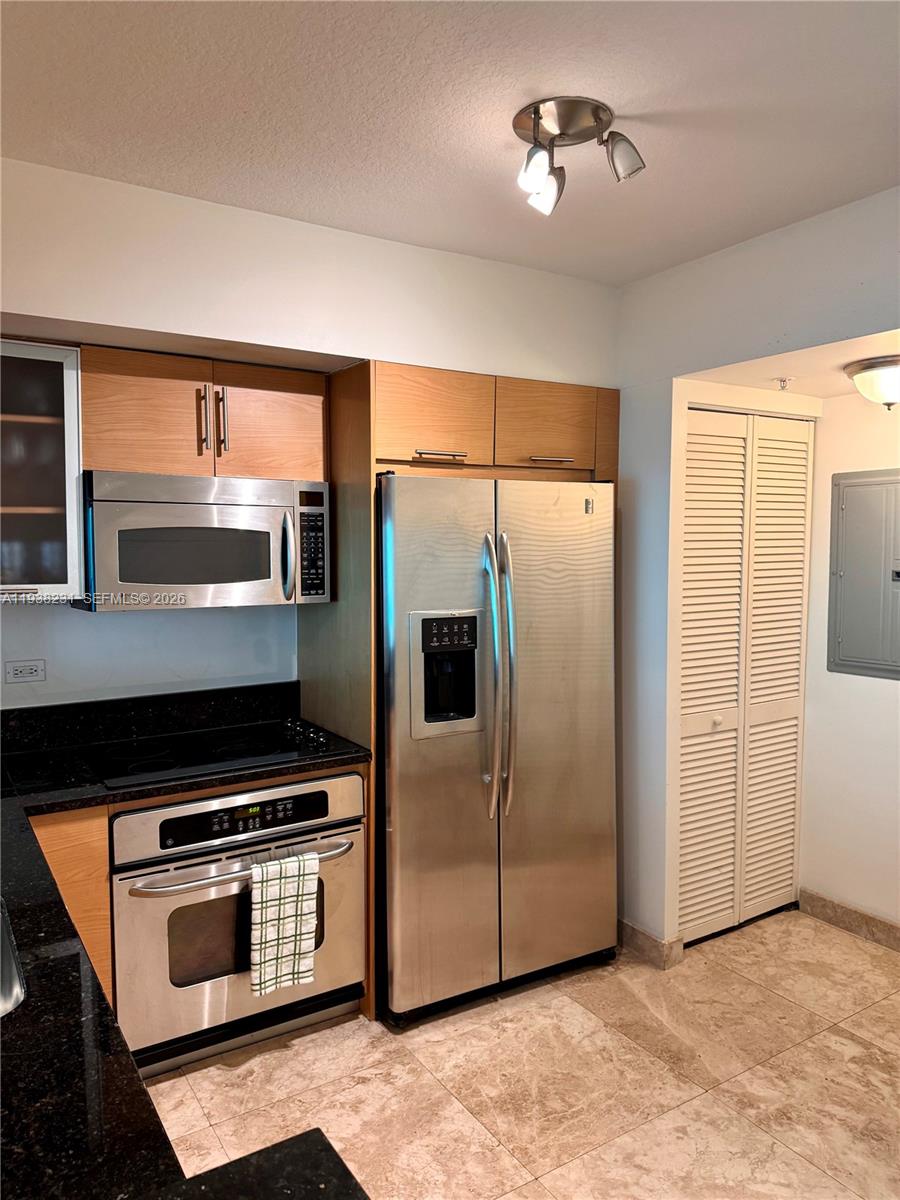 31 SE 5th St #2710, Miami FL 33131