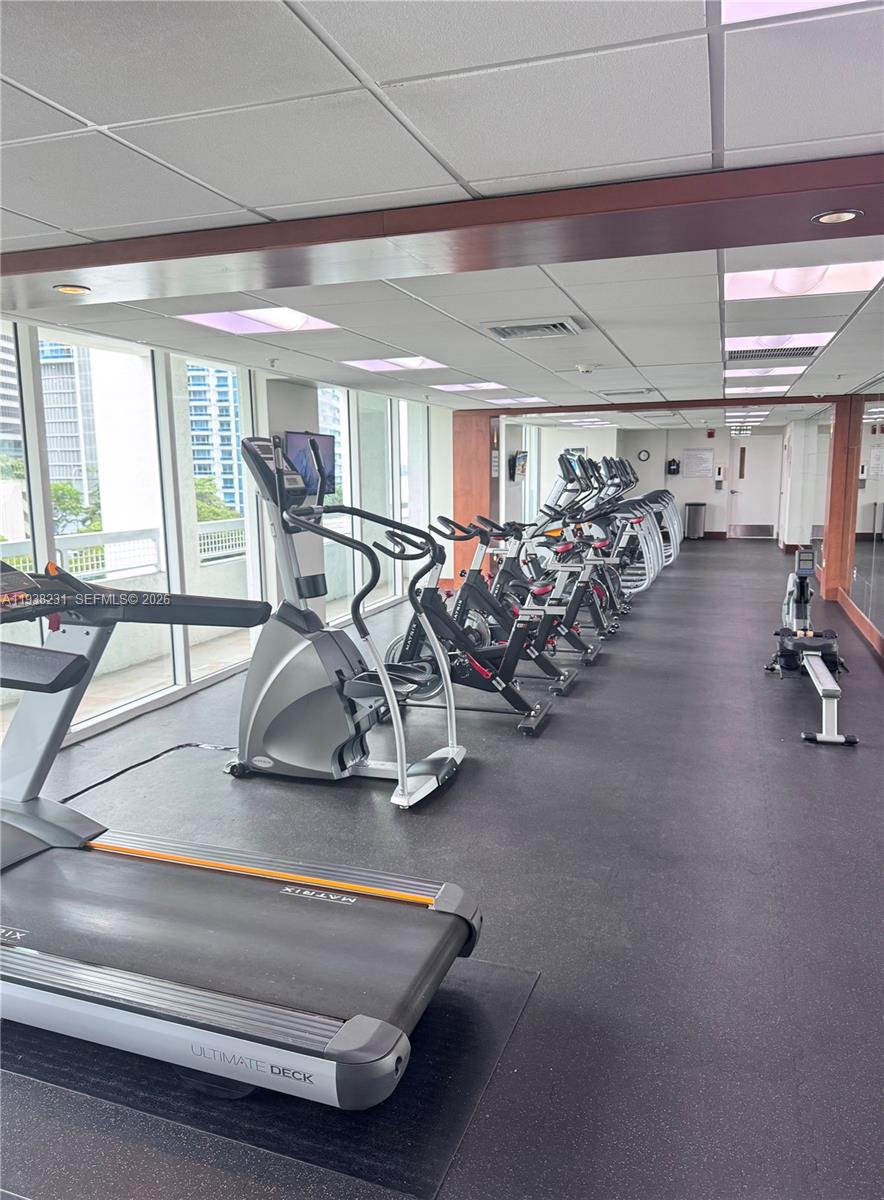 31 SE 5th St #2710, Miami FL 33131