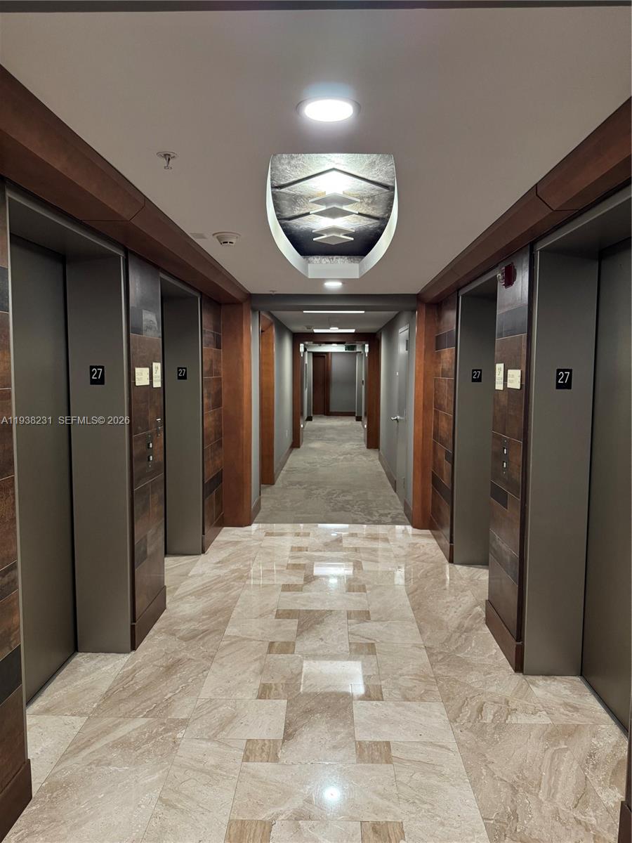 31 SE 5th St #2710, Miami FL 33131