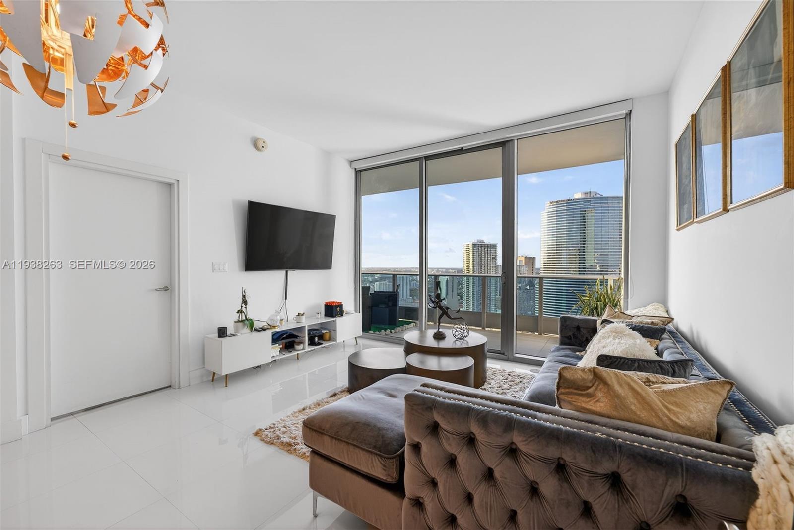 200 Biscayne Boulevard Way #4414, Miami FL 33131