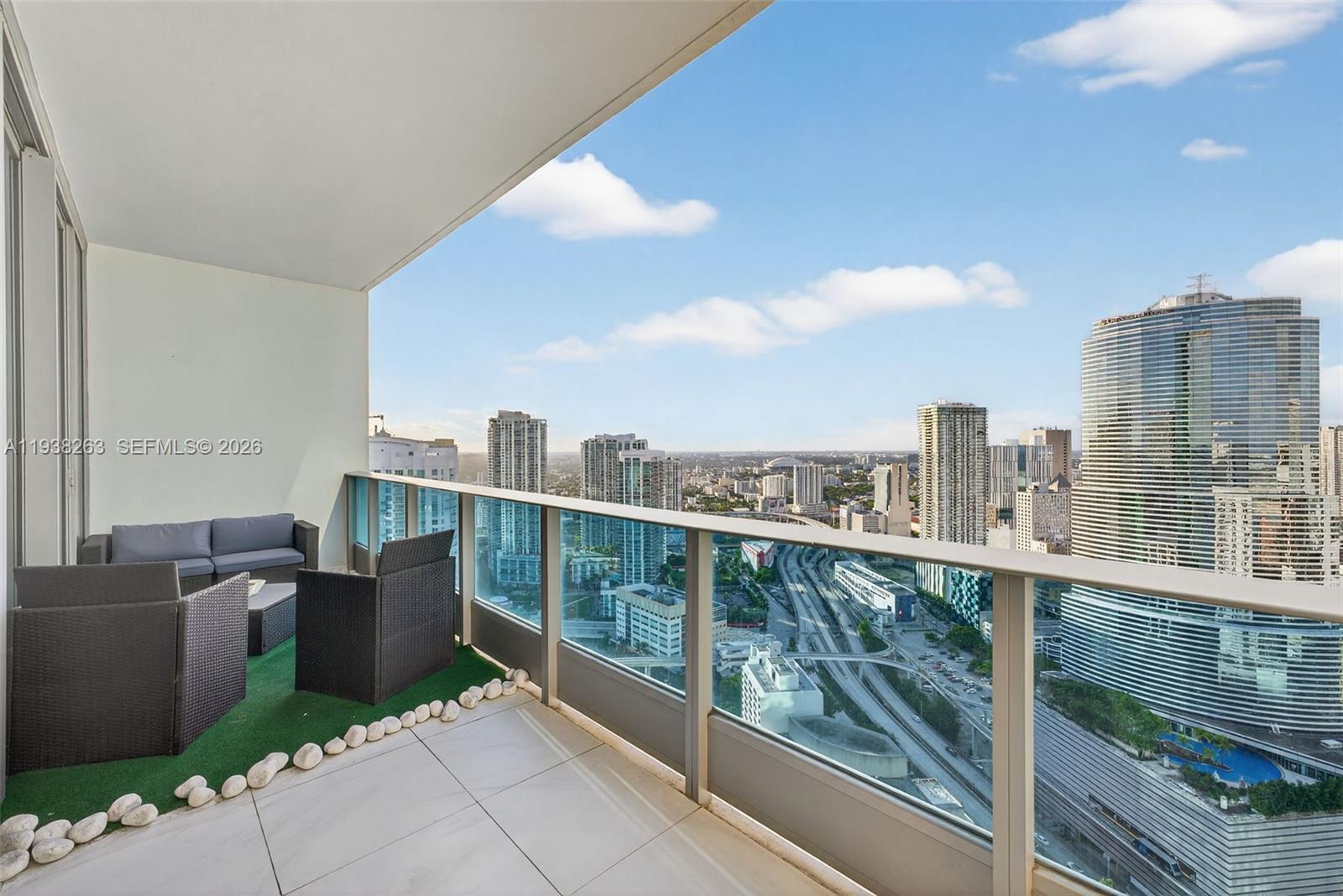 200 Biscayne Boulevard Way #4414, Miami FL 33131