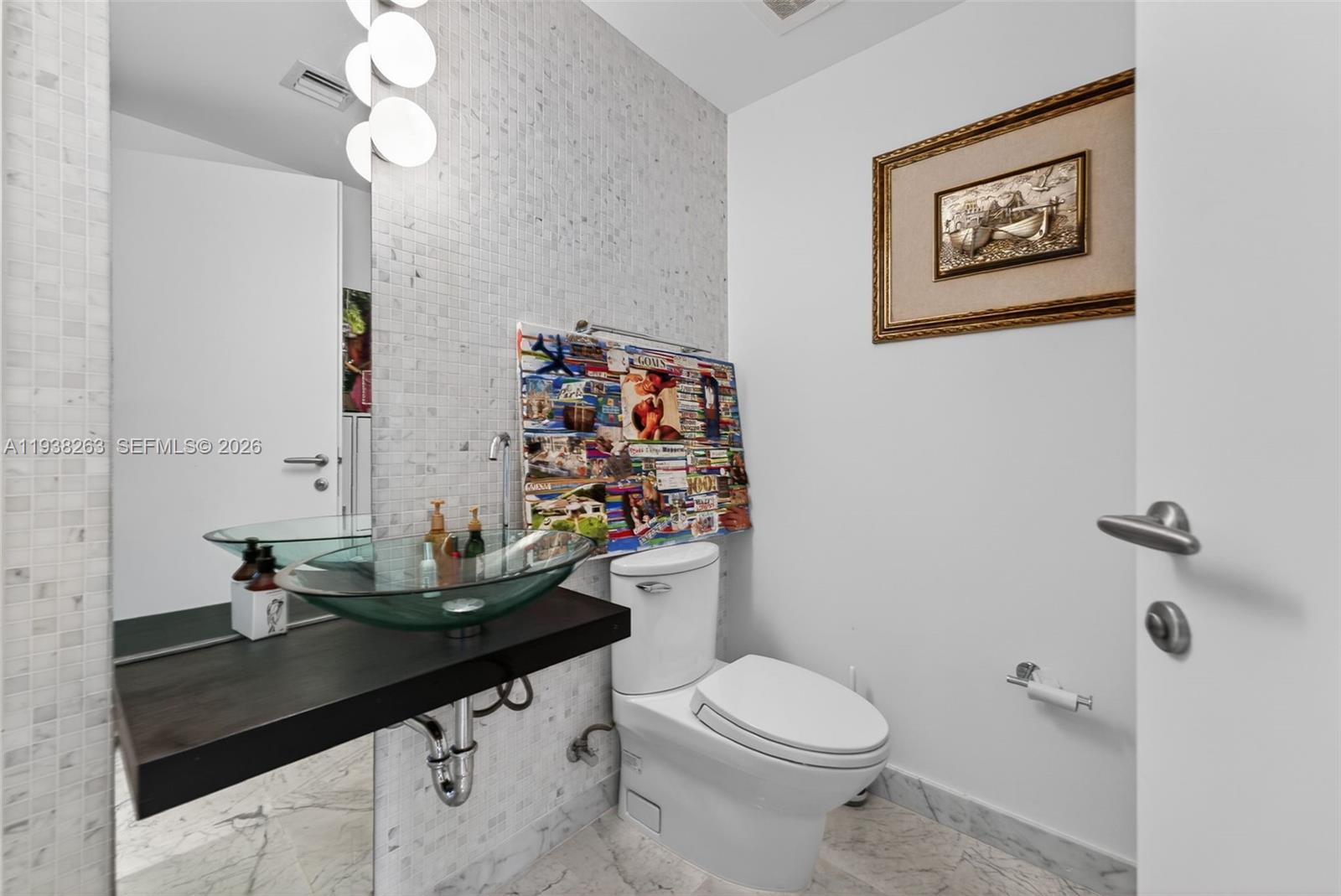 200 Biscayne Boulevard Way #4414, Miami FL 33131