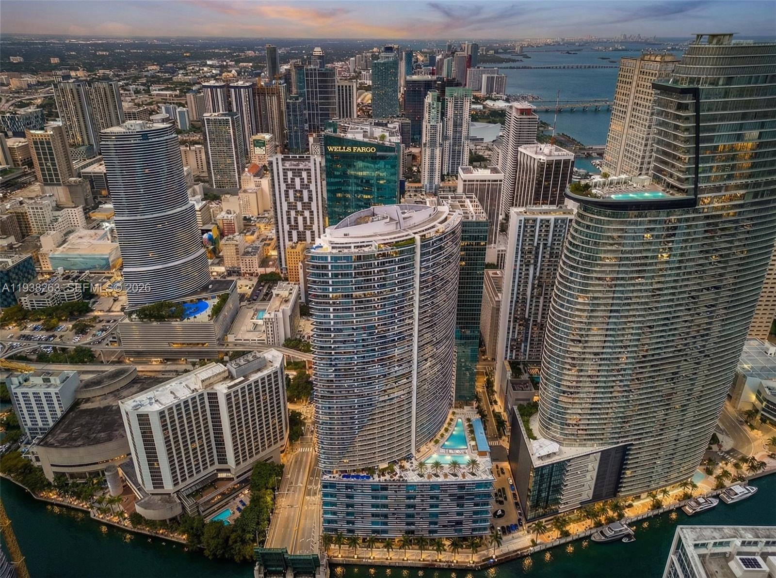 200 Biscayne Boulevard Way #4414, Miami FL 33131