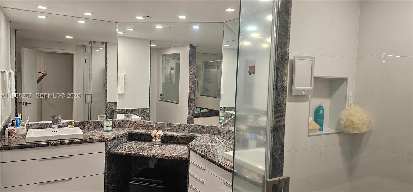 3802 NE 207th St #1204, Aventura FL 33180