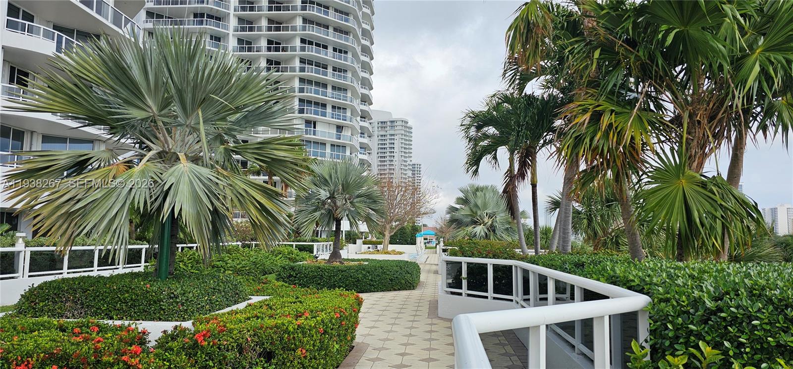 3802 NE 207th St #1204, Aventura FL 33180