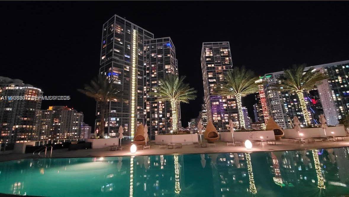 200 Biscayne Boulevard Way #906, Miami FL 33131