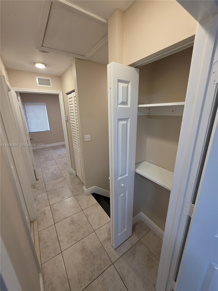 1990 NW 4th Ct #7, Miami FL 33136