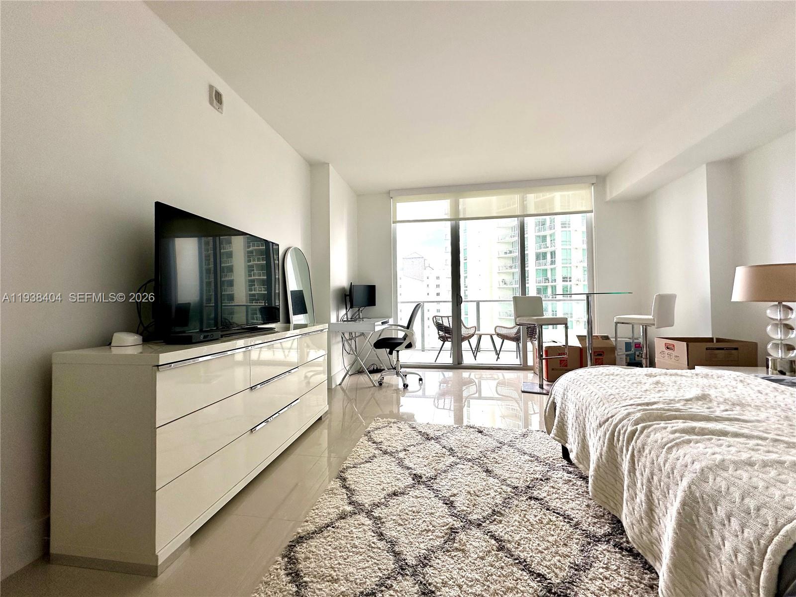 1300 Brickell Bay Dr #1205, Miami FL 33131