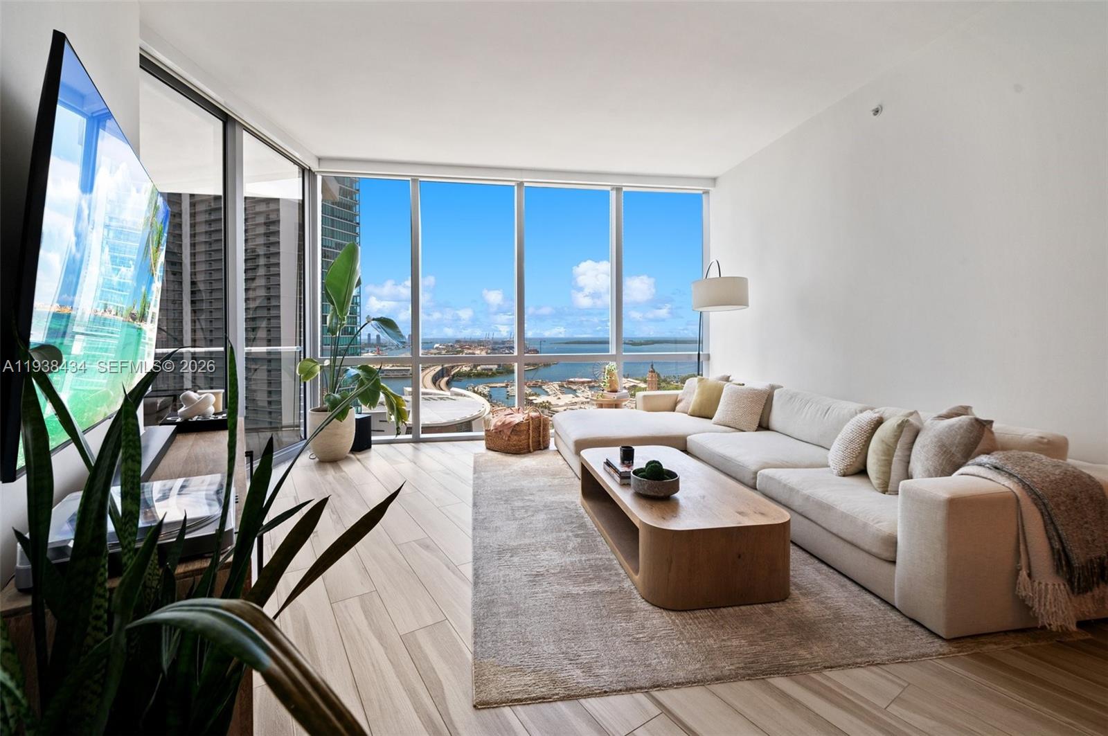 851 NE 1st Ave #2809, Miami FL 33132