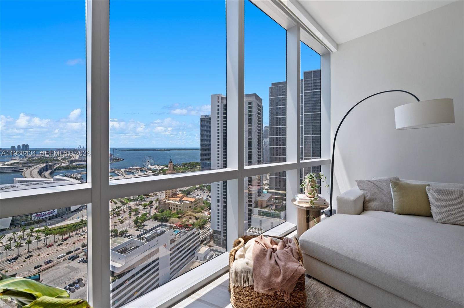 851 NE 1st Ave #2809, Miami FL 33132