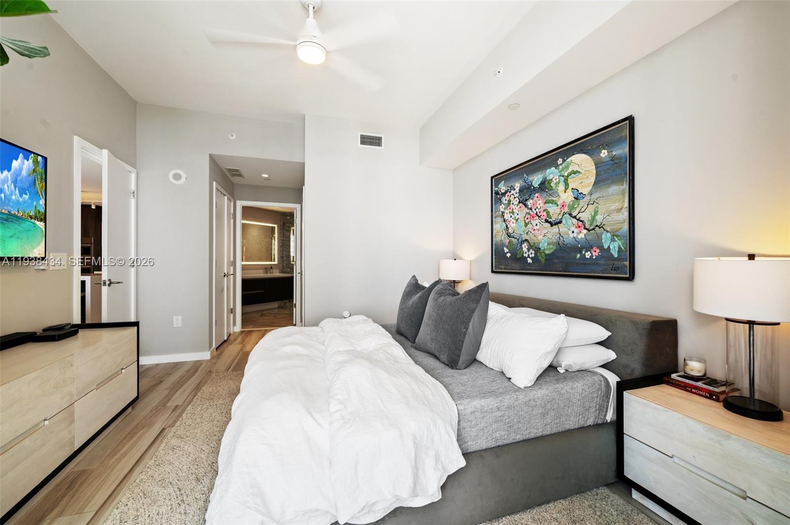 851 NE 1st Ave #2809, Miami FL 33132
