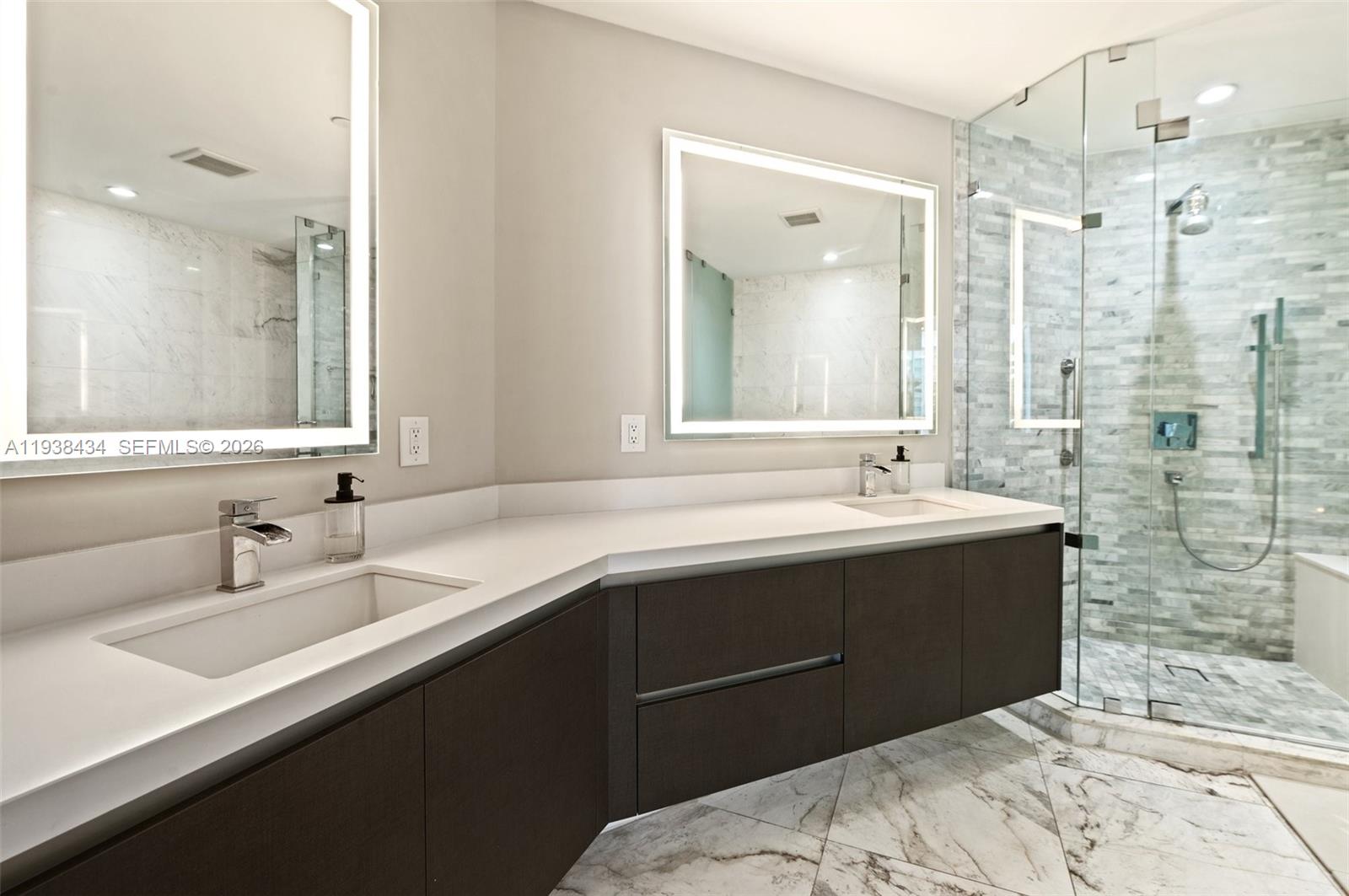 851 NE 1st Ave #2809, Miami FL 33132