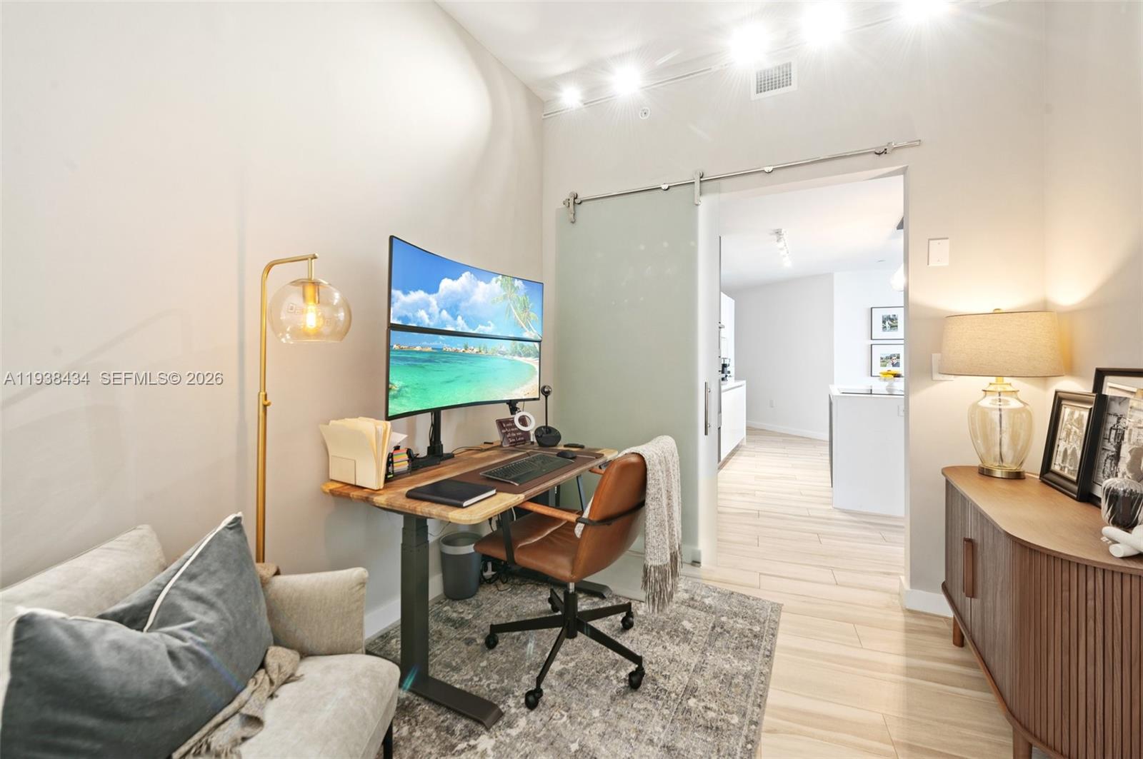 851 NE 1st Ave #2809, Miami FL 33132