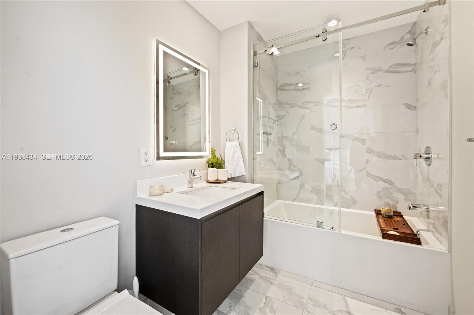 851 NE 1st Ave #2809, Miami FL 33132