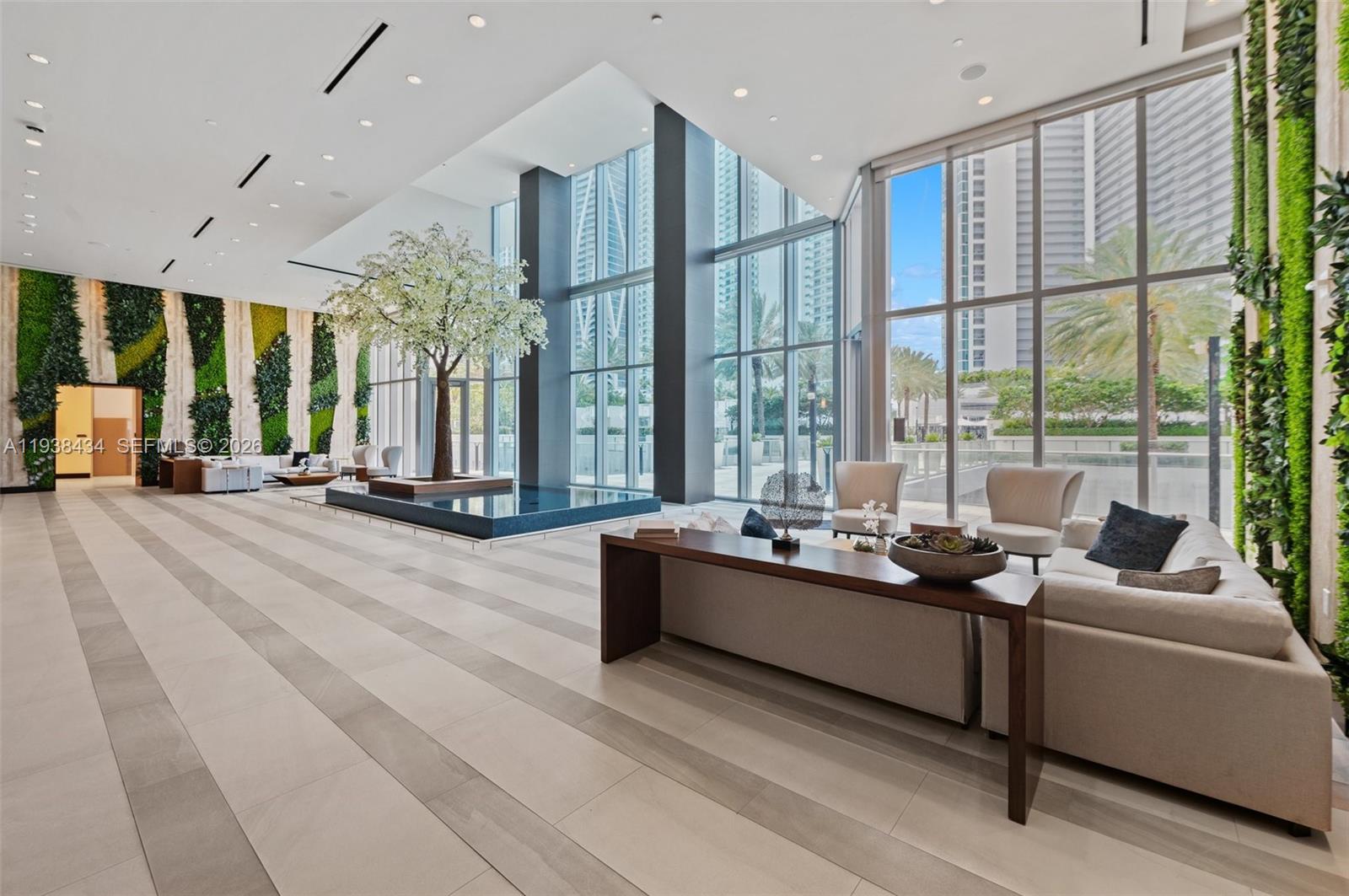 851 NE 1st Ave #2809, Miami FL 33132