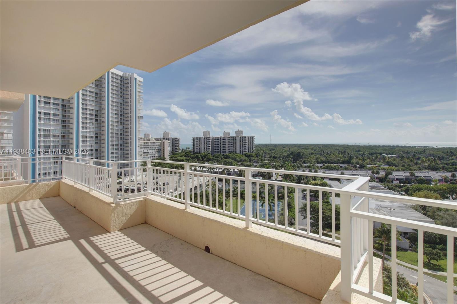 799 Crandon Blvd #908, Key Biscayne FL 33149