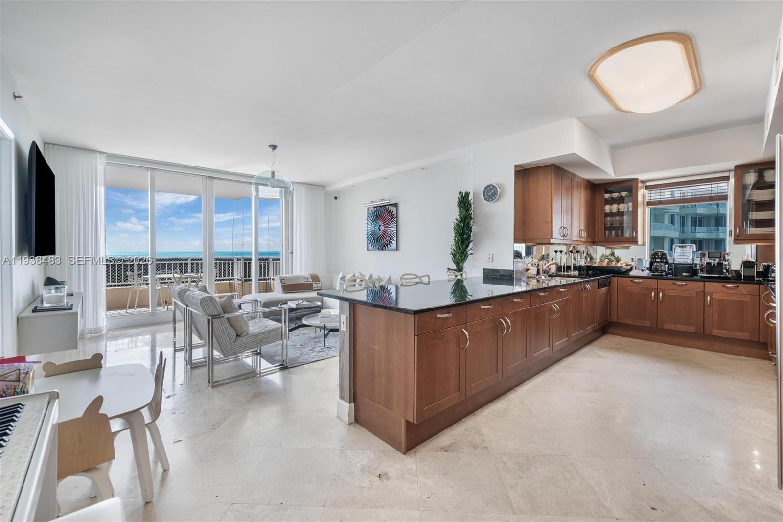 799 Crandon Blvd #908, Key Biscayne FL 33149