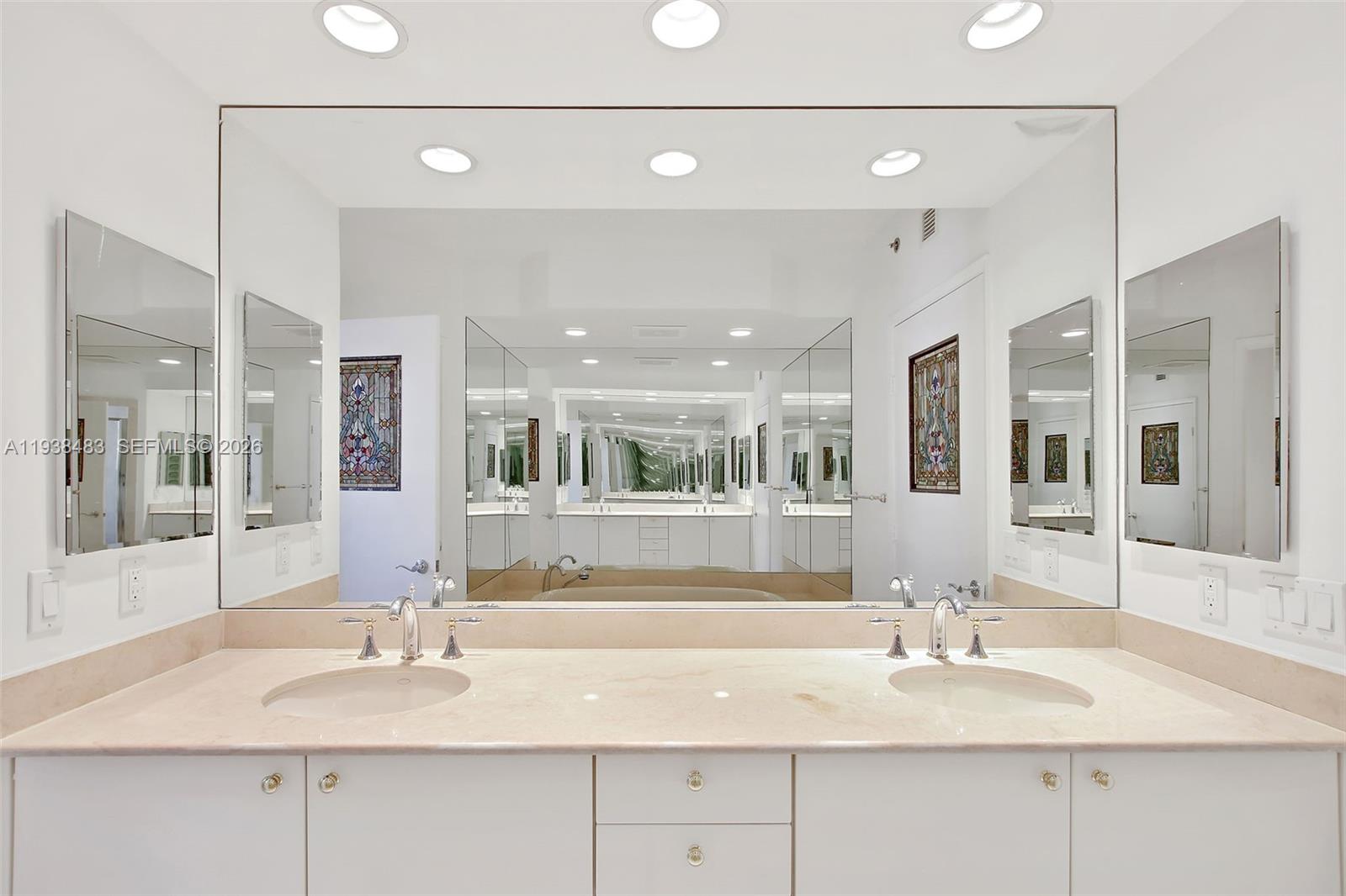 799 Crandon Blvd #908, Key Biscayne FL 33149