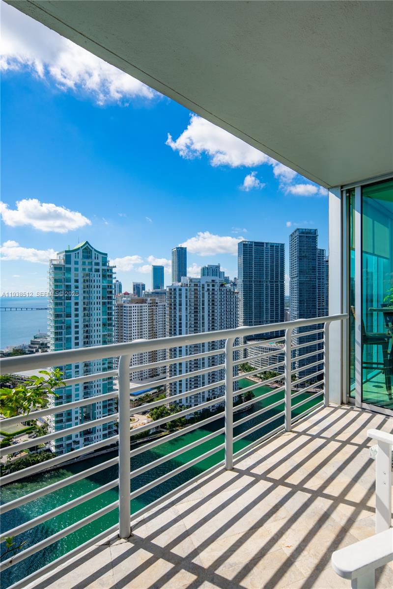 335 S Biscayne Blvd #3909, Miami FL 33131