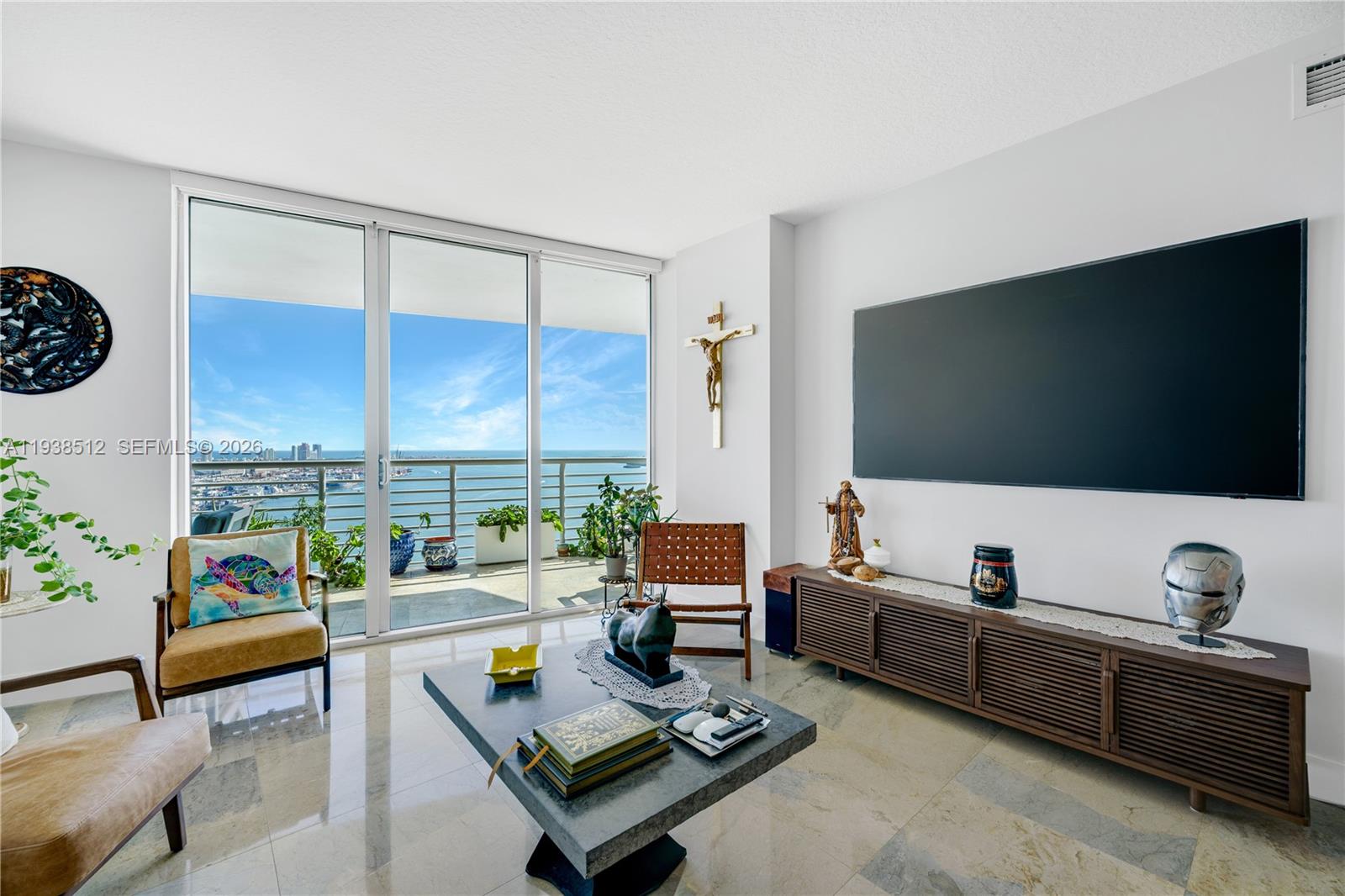 335 S Biscayne Blvd #3909, Miami FL 33131