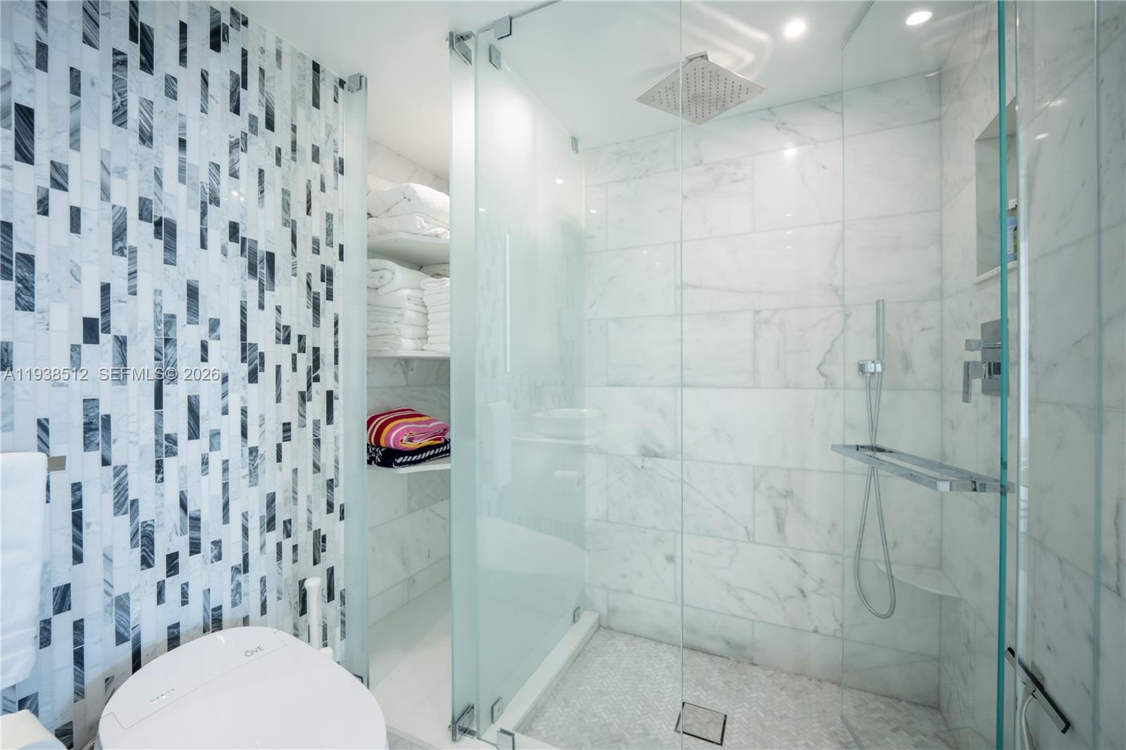 335 S Biscayne Blvd #3909, Miami FL 33131