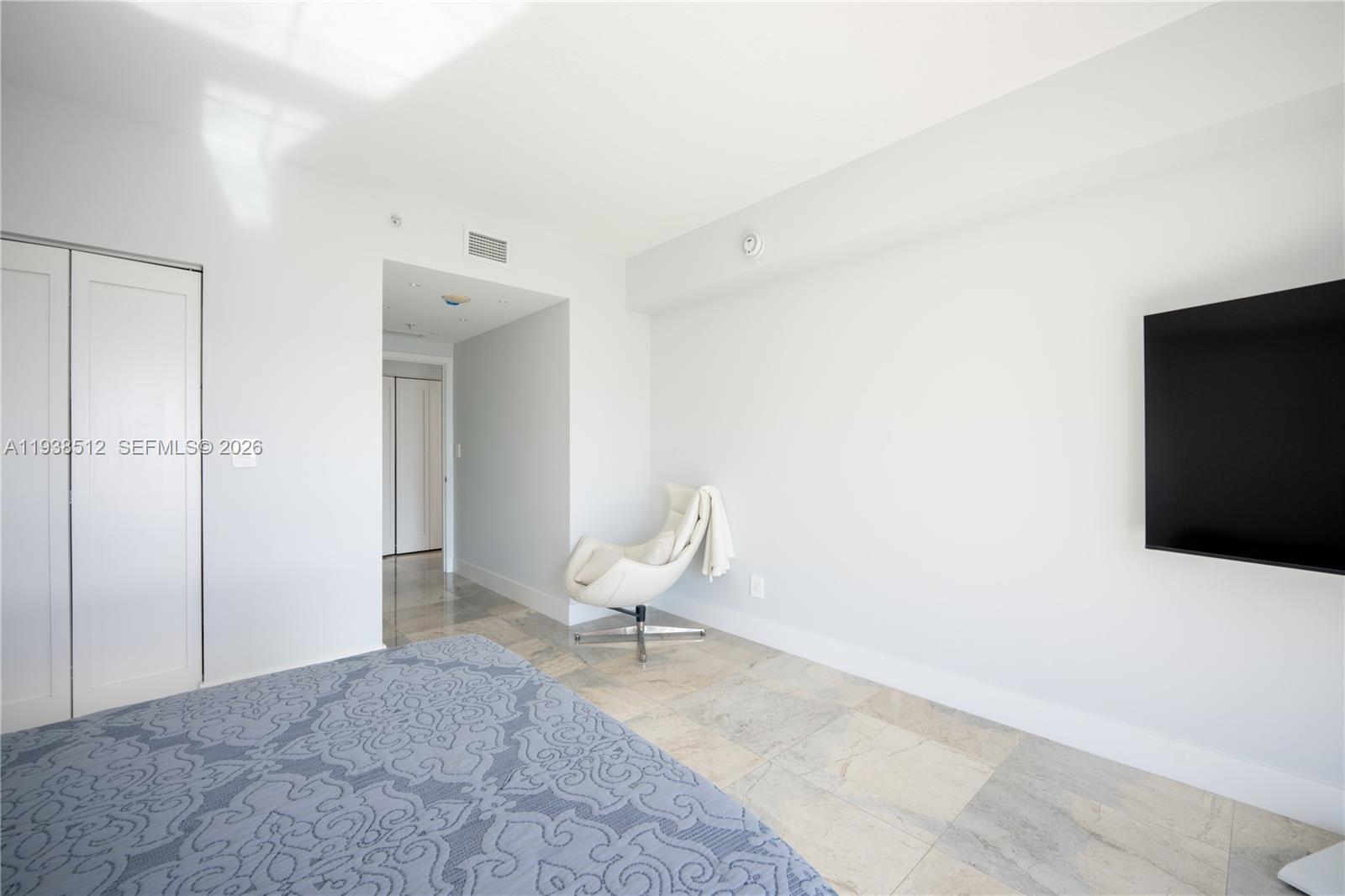 335 S Biscayne Blvd #3909, Miami FL 33131