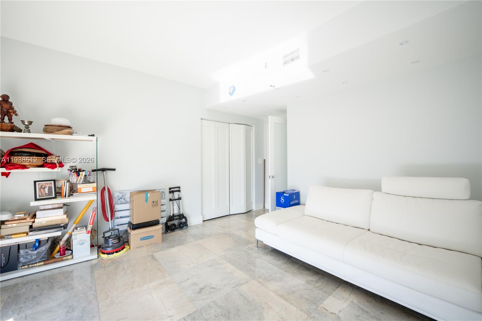 335 S Biscayne Blvd #3909, Miami FL 33131