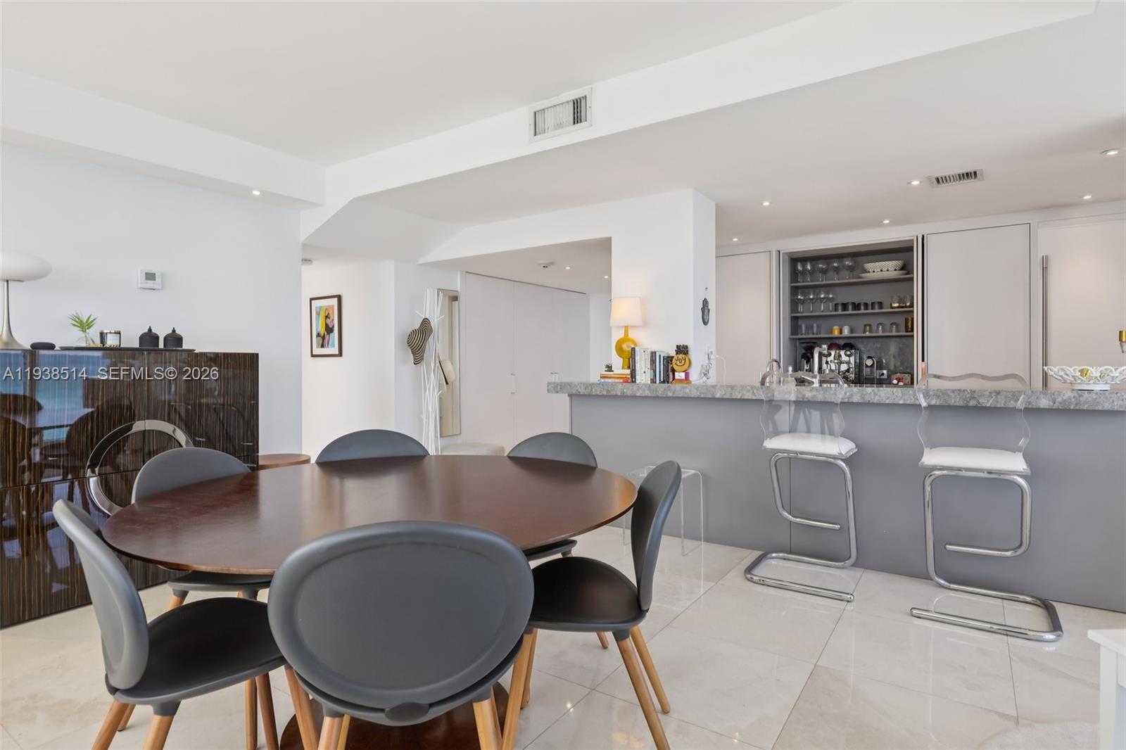 10275 Collins Ave #1110, Bal Harbour FL 33154