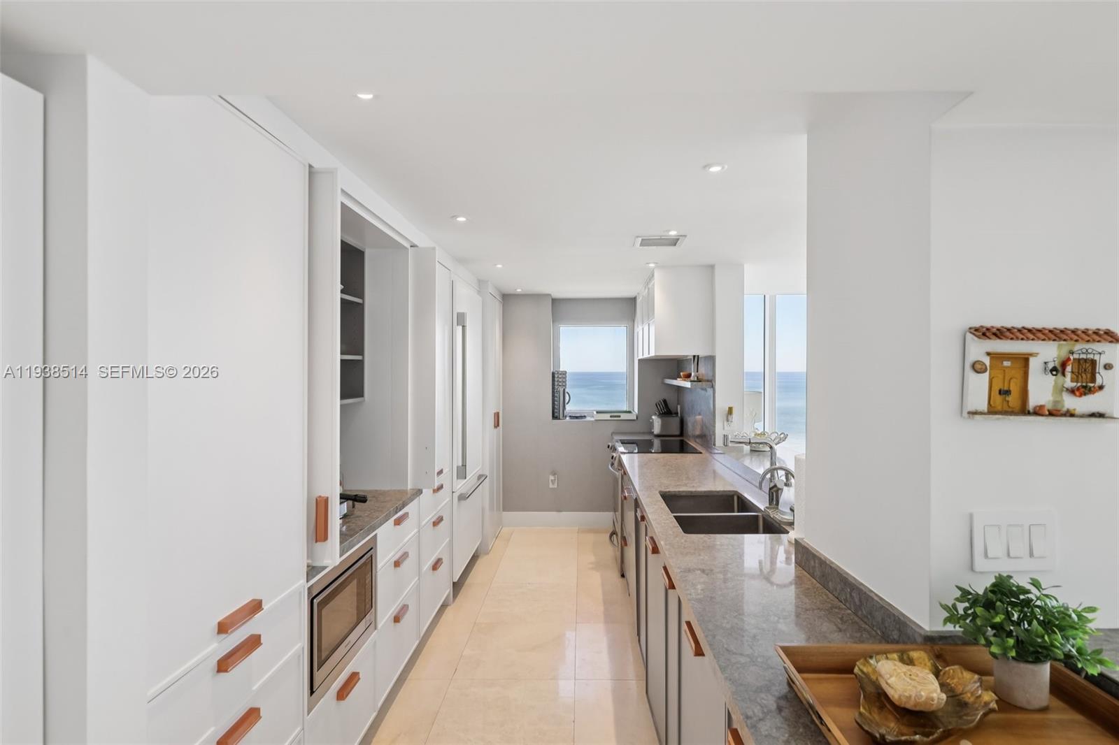 10275 Collins Ave #1110, Bal Harbour FL 33154